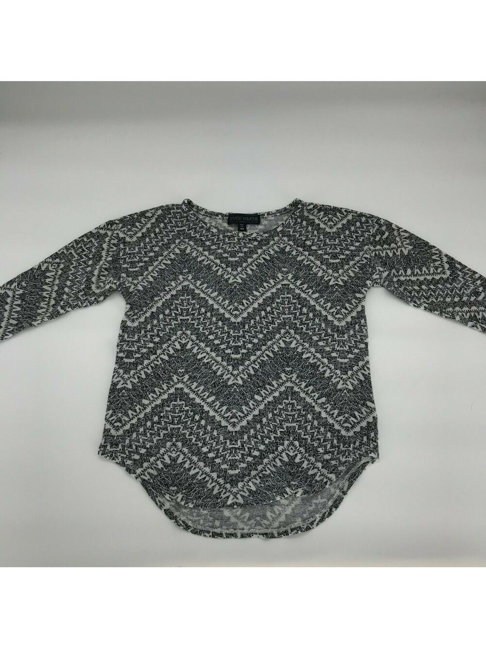 Almost Famous Girl’s Gray Chevron Knit Sweater Kid’s Size XS